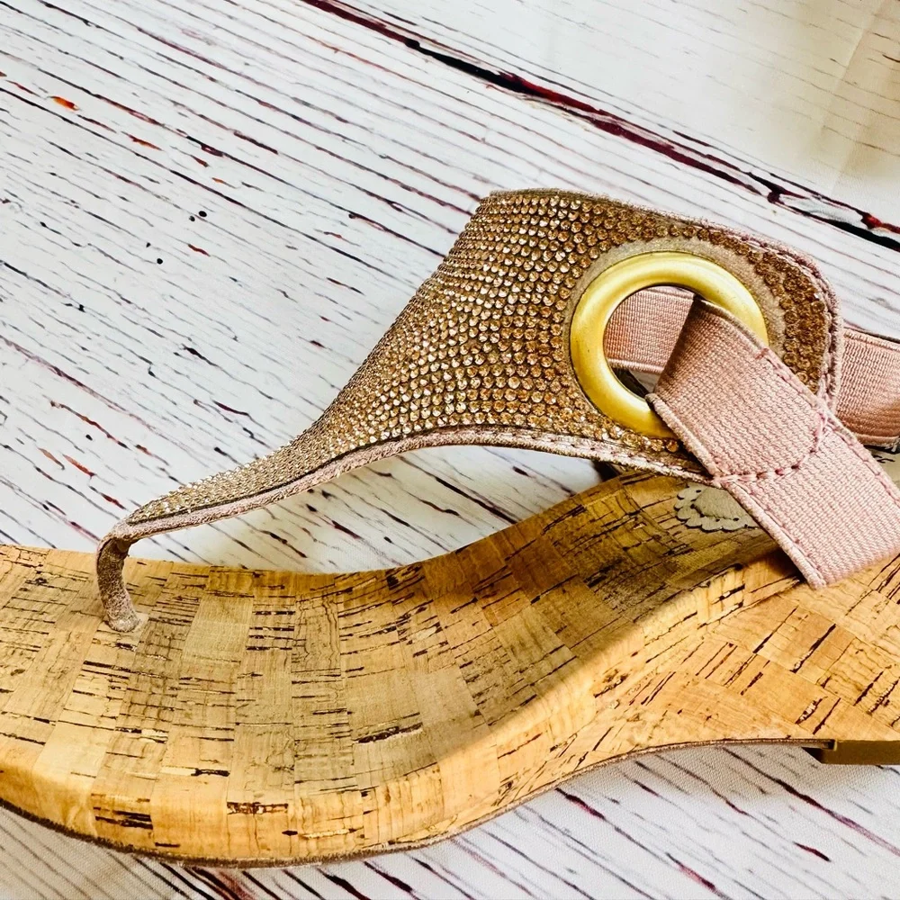 Womens Wedge Heel Sandals w/ pink sparkly detailing! Size 8.5